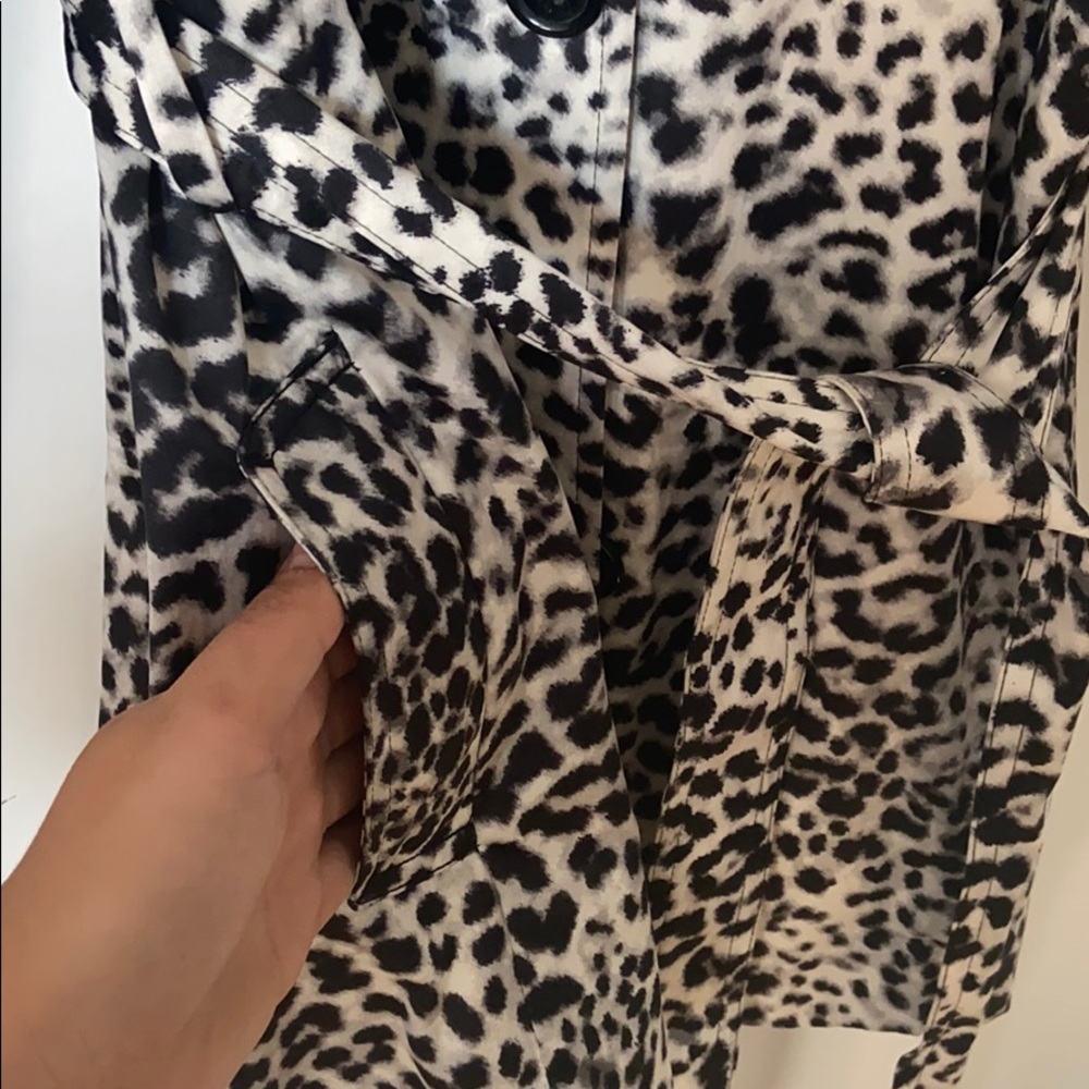 Leopard Outerwear Jacket - Picture 6 of 6